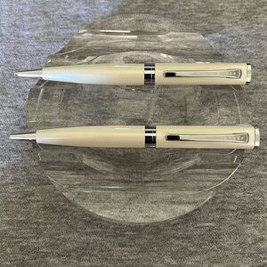Cross Limited Edition Elite Sage Pen & Pencil Set-White Pearl